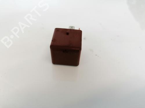 Used Electronic sensor Electronic sensor TOYOTA AVENSIS VERSO (_M2_) 2.0 D (CLM20_, CLM20R) (116 hp) 32880405 32880405
