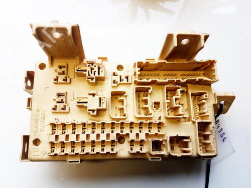 Used Fuse box Fuse box TOYOTA AVENSIS (_T25_) 2.0 D-4D (CDT250_, CDT250R) (116 hp) 33108989 33108989