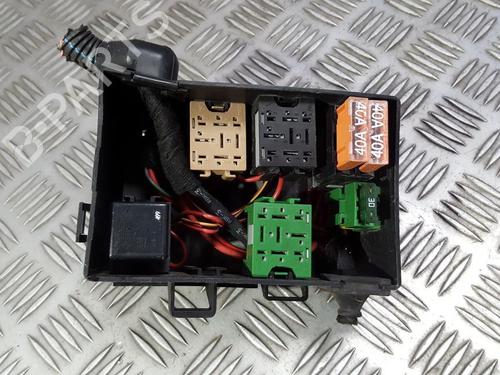 Used Fuse box Fuse box 33494615 33494615