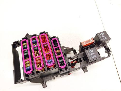 Fuse box AUDI A4 B8 (8K2) 2.0 TDI | BP37597919E1 - Image 1