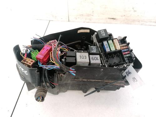 Used Fuse box Fuse box VW TOUAREG (7LA, 7L6, 7L7) 2.5 R5 TDI (174 hp) 32913351 32913351
