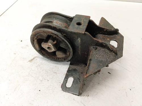 Used Engine mount Engine mount CHRYSLER VOYAGER / GRAND VOYAGER III (GS_, NS_) 2.4 i (151 hp) 32572015 32572015