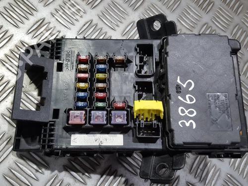 Used Fuse box Fuse box TOYOTA AVENSIS (_T22_) 2.0 D-4D (CDT220_, CDT220R) (110 hp) 33497404 33497404