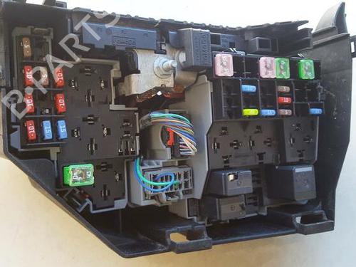 Used Fuse box Fuse box LAND ROVER FREELANDER 2 (L359) 2.2 TD4 4x4 (160 hp) 33517845 33517845