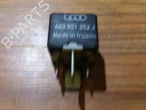 Used Electronic sensor Electronic sensor AUDI A4 B5 (8D2) 1.8 (125 hp) 33519083 33519083