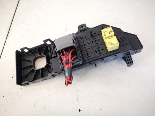 fuse-box-opel-vectra-c-z02-2002-2003-2004-2005-2006-2007-2008-2009-32898527 main image