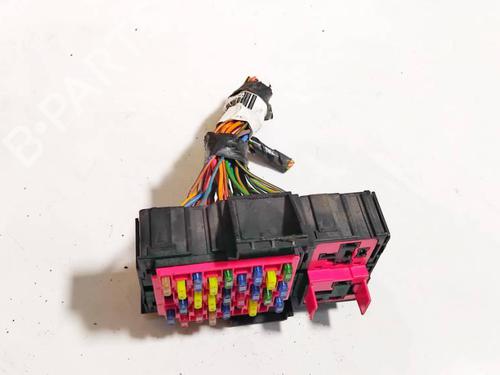 Used Fuse box FORD TRANSIT Van (FA_ _) 2.0 DI (FAE_, FAF_, FAG_) (75 hp) 32584676