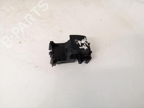 Used Switch Switch TOYOTA HILUX VIII Pickup (_N1_) 2.4 D (GUN112_, GUN122_, GUN135_, GUN120_, GUN135R,... (150 hp) 32907689 32907689