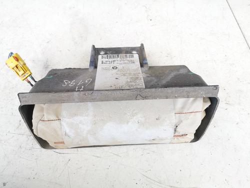 Used Passenger airbag Passenger airbag CHRYSLER VOYAGER IV (RG, RS) 2.5 CRD (141 hp) 33071135 33071135