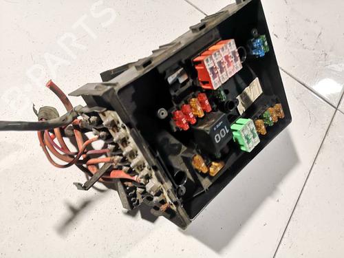 Used Fuse box VW GOLF V (1K1) 1.9 TDI (105 hp) 32579909