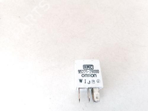 Electronic sensor HYUNDAI TRAJET (FO) 2.0 CRDi | BP33074597M84 - Image 2
