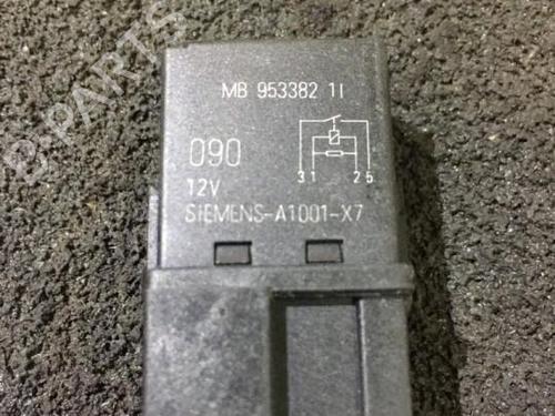 Used Electronic sensor Electronic sensor MITSUBISHI CARISMA (DA_) 1.6 (DA1A) (99 hp) 33482496 33482496