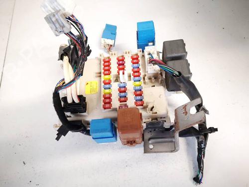 Used Fuse box NISSAN PRIMERA Hatchback (P12) 2.0 (140 hp) 32545883