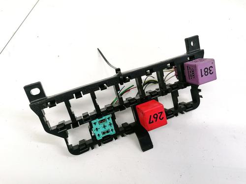 fuse-box-vw-passat-b5-variant-3b5-1997-1998-1999-2000-2001-32891214 main image