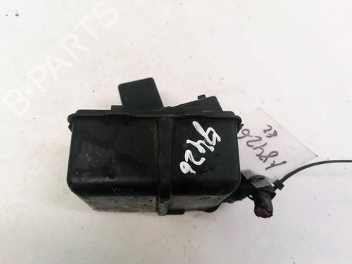 fuse-box-vw-passat-b6-3c2-2005-2006-2007-2008-2009-2010-2011-32922740 main image