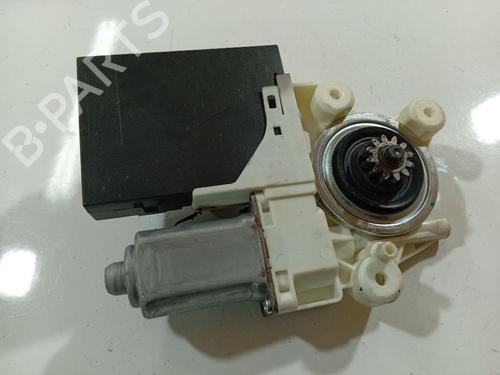 Left front window motor VOLVO S40 II (544) 2.0 D | BP34865467E21 - Image 2
