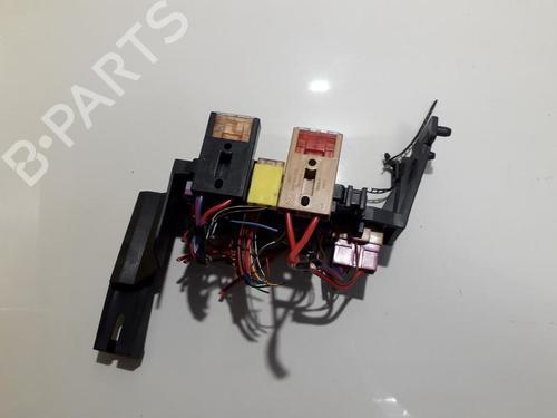 Fuse box AUDI A6 C5 (4B2, 4B4) 2.4 | BP33506195E1 - Image 2