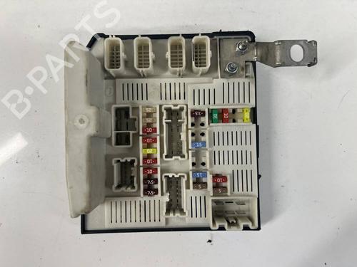 Used Fuse box Fuse box RENAULT SCÉNIC II (JM0/1_) 1.9 dCi (JM0G, JM12, JM1G, JM2C) (120 hp) 32955028 32955028