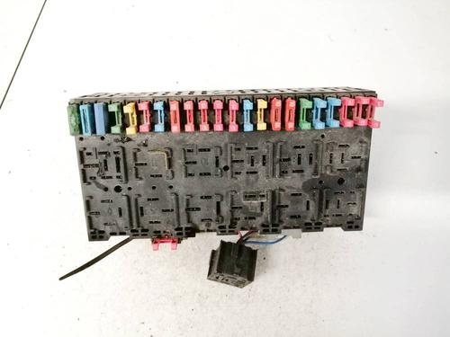 Used Fuse box Fuse box VW TRANSPORTER T4 Van (70A, 70H, 7DA, 7DH) 2.4 D (78 hp) 32597987 32597987