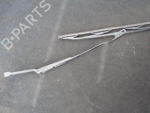 Used Front windshield wiper arm Front windshield wiper arm VW VENTO (1H2) 1.9 D (65 hp) 33486199 33486199