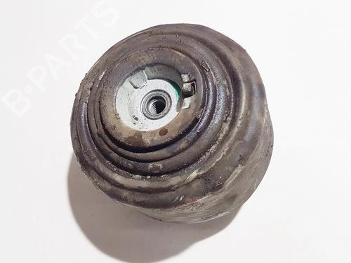 Used Engine mount Engine mount MERCEDES-BENZ C-CLASS (W203) C 180 Kompressor (203.046) (143 hp) 33061065 33061065