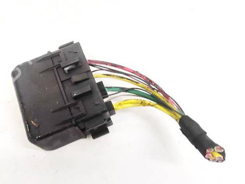 Used Fuse box Fuse box RENAULT GRAND SCÉNIC II (JM0/1_) 1.9 dCi (JM15) (110 hp) 32933076 32933076