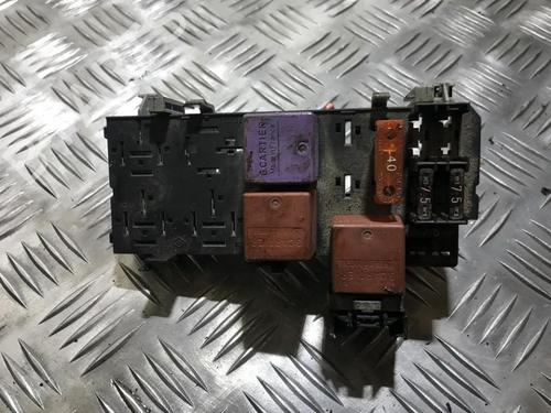 Used Fuse box Fuse box 33490803 33490803