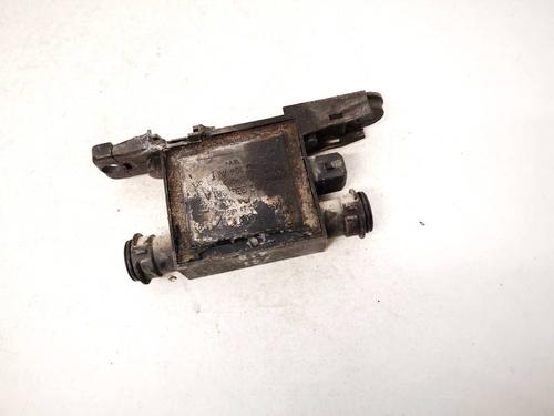 electronic-module-audi-a4-b5-8d2-1994-1995-1996-1997-1998-1999-2000-2001-32918705 main image