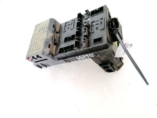 Used Fuse box Fuse box HYUNDAI SONATA IV (EF) 2.0 (134 hp) 33073526 33073526