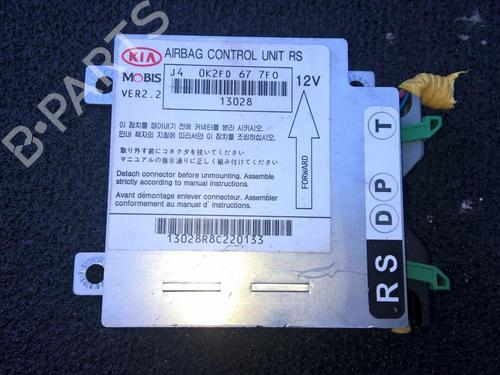 Used ECU airbags ECU airbags KIA CARENS I MPV (FC, FJ) 2.0 CRDi (140 hp) 33531384 33531384
