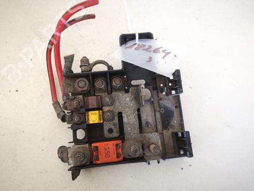 Used Fuse box Fuse box FIAT STILO (192_) 1.6 16V (192_XB1A) (103 hp) 32914685 32914685