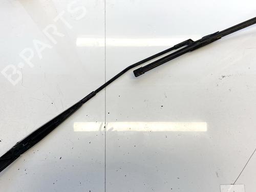 front-windshield-wiper-arm-vw-golf-vii-5g1-bq1-be1-be2-2012-2013-2014-2015-2016-2017-2018-2019-2020-2021-32890292 main image