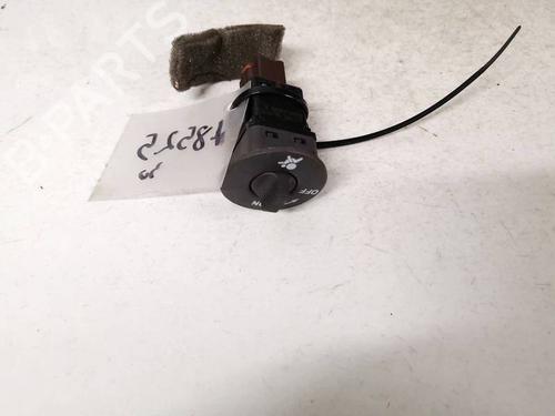Used Switch Switch RENAULT SCÉNIC II (JM0/1_) 1.9 dCi (JM0G, JM12, JM1G, JM2C) (120 hp) 32927796 32927796