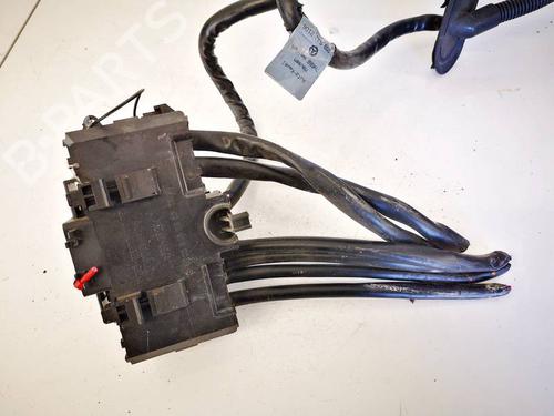 Used Fuse box Fuse box MERCEDES-BENZ C-CLASS (W203) C 220 CDI (203.006, 203.008) (143 hp) 33749596 33749596