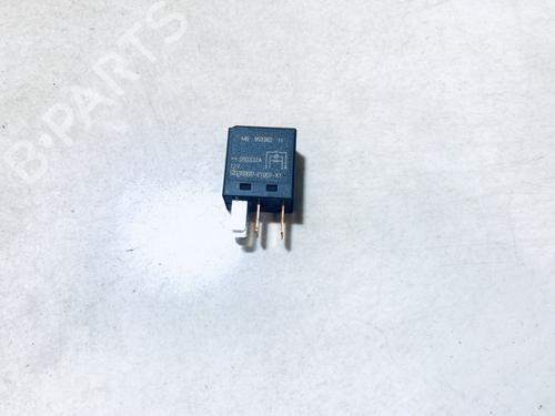 Used Electronic sensor Electronic sensor MITSUBISHI COLT VI (Z3_A, Z2_A) 1.3 (Z21A) (92 hp) 33067348 33067348