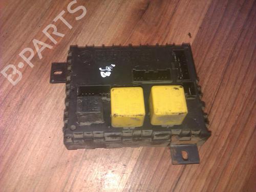 Used Fuse box Fuse box FIAT MAREA (185_) 1.9 JTD 105 (185AXN1A) (105 hp) 33502701 33502701