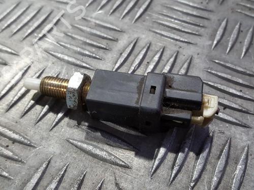 electronic-module-mazda-6-hatchback-gg-2002-2003-2004-2005-2006-2007-2008-35664676 main image