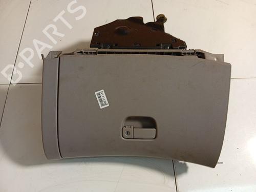 Handskerum Handskerum MITSUBISHI GRANDIS (NA_W) 2.0 DI-D (NA8W) (136 hp) 34800566 34800566