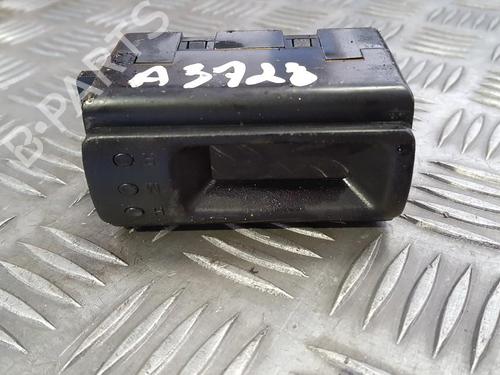 Used Display monitor Display monitor HYUNDAI SONATA IV (EF) 2.0 (134 hp) 35686907 35686907