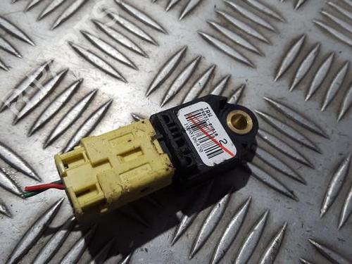 Used Electronic module Electronic module TOYOTA YARIS VERSO (_P2_) 1.3 (NCP20_, NCP22_, NCP20R, NCP22R) (84 hp) 33499624 33499624