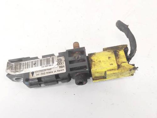Used Electronic module Electronic module VW PHAETON (3D1, 3D2, 3D3, 3D4, 3D6, 3D7, 3D8, 3D9) 3.0 V6 TDI 4motion (224 hp) 32942444 32942444