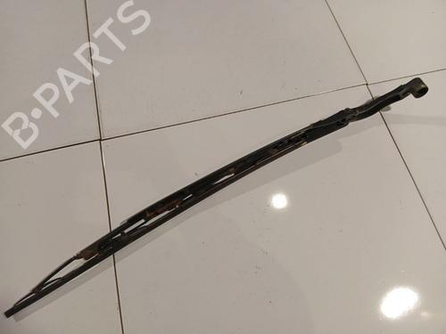 Used Rear windshield wiper arm Rear windshield wiper arm 36827917 36827917