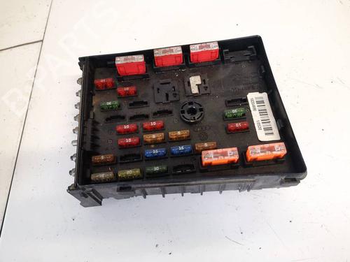 Used Fuse box VW PASSAT B6 (3C2) 2.0 TDI (170 hp) 32587338