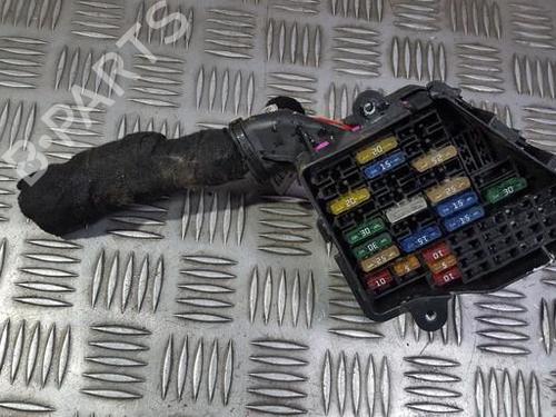 Used Fuse box Fuse box VW PASSAT B5.5 (3B3) 1.9 TDI (130 hp) 33495145 33495145