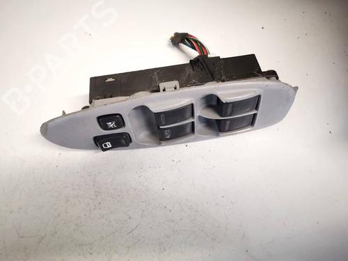 Used Switch Switch NISSAN ALMERA TINO (V10) 2.2 dCi (136 hp) 32546833 32546833