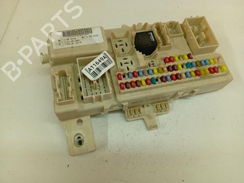 Used Fuse box Fuse box 39604337 39604337
