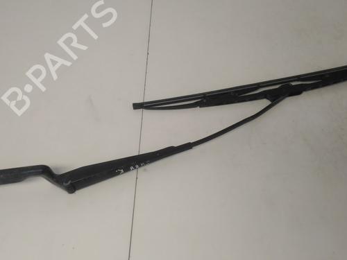 Used Front windshield wiper arm Front windshield wiper arm VW POLO Van Hatchback Van (6N1) 1.4 (60 hp) 33526912 33526912
