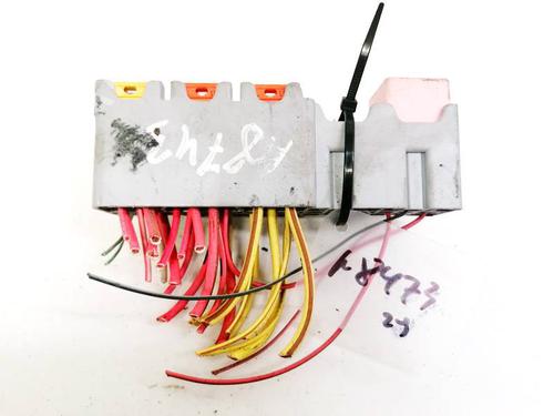Fuse box RENAULT SCÉNIC II (JM0/1_) 1.5 dCi (JM02, JM13) | BP32923749E1 - Image 3