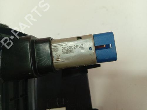 Switch HYUNDAI SONATA IV (EF) 2.0 CRDi Dynamic | BP34754442I30 - Image 4