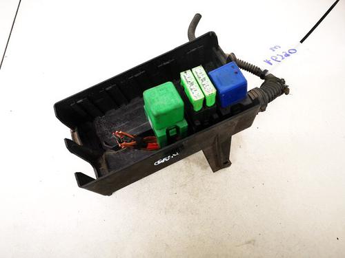 Used Fuse box Fuse box OPEL VECTRA B (J96) 2.0 DTI 16V (F19) (101 hp) 33086259 33086259